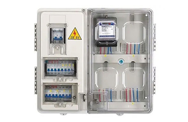 電表箱是電力系統(tǒng)中不可或缺的組成部分，電表箱的材質(zhì)直接關(guān)系到產(chǎn)品的安全性、穩(wěn)定性和使用壽命。那電表箱用什么材質(zhì)好呢？接下來跟著電表箱生產(chǎn)廠家邁峰電力公司小編一起了解下吧！